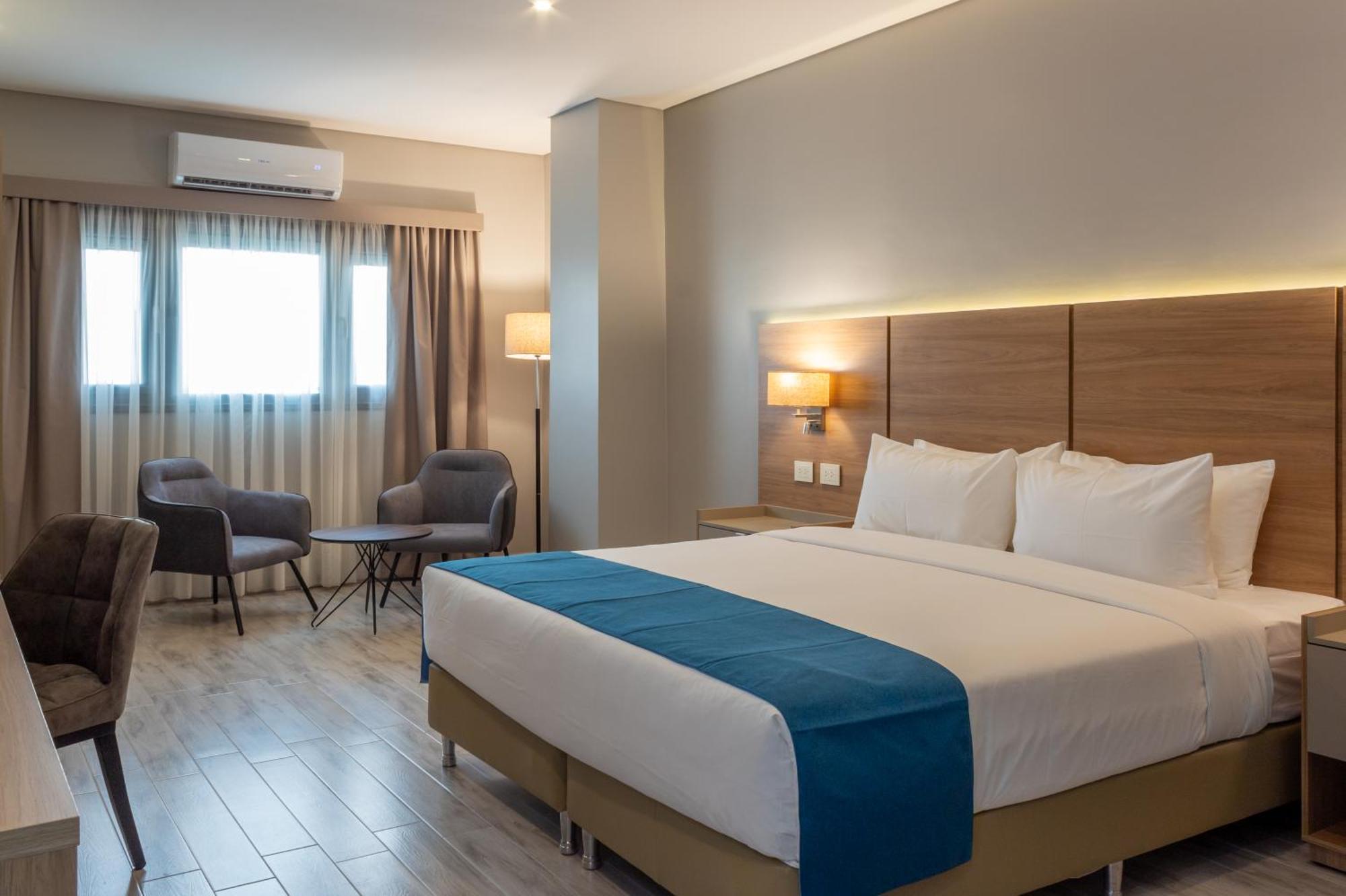 Tryp By Wyndham Asuncion Hotel Exterior photo