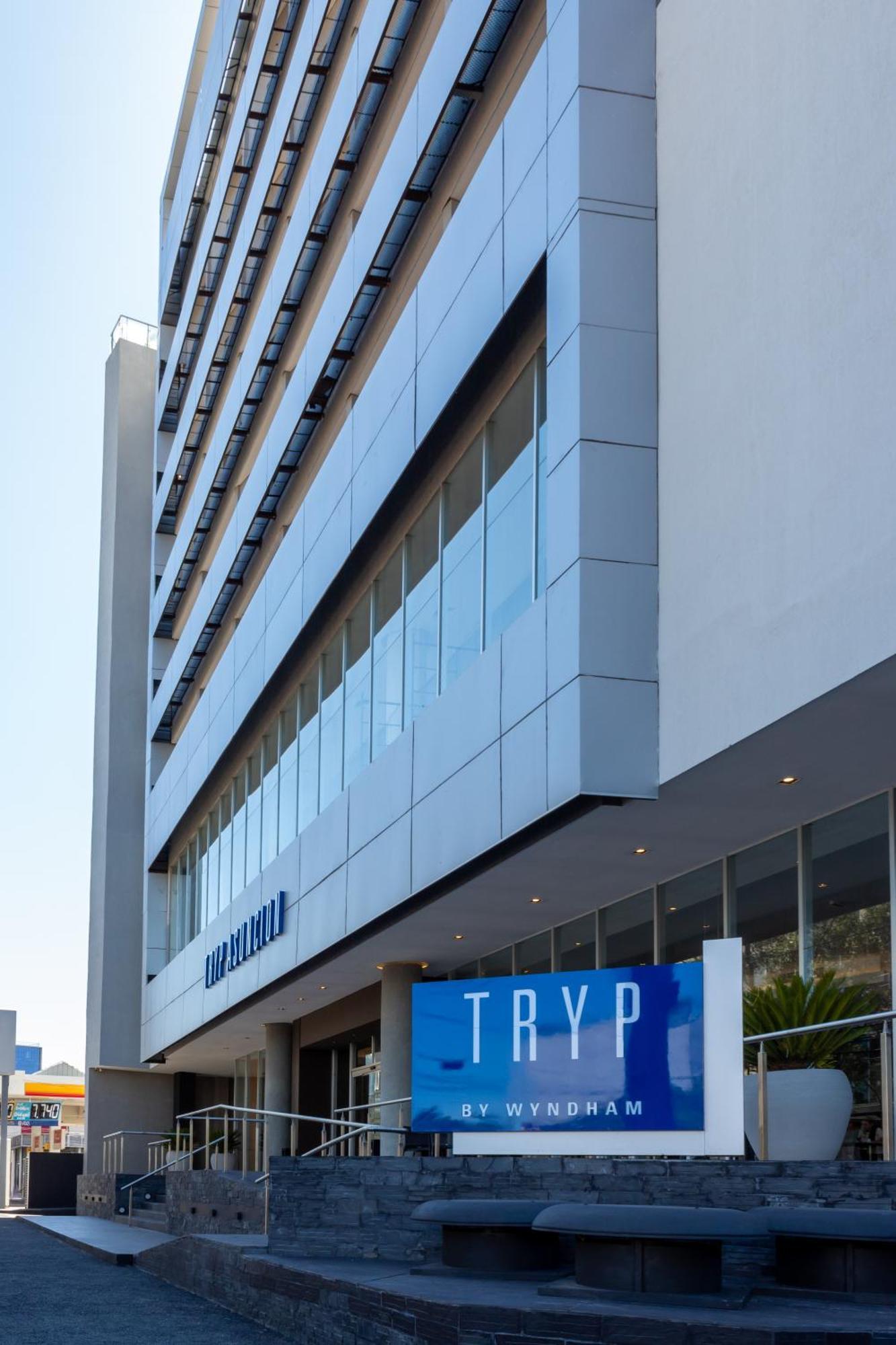 Tryp By Wyndham Asuncion Hotel Exterior photo