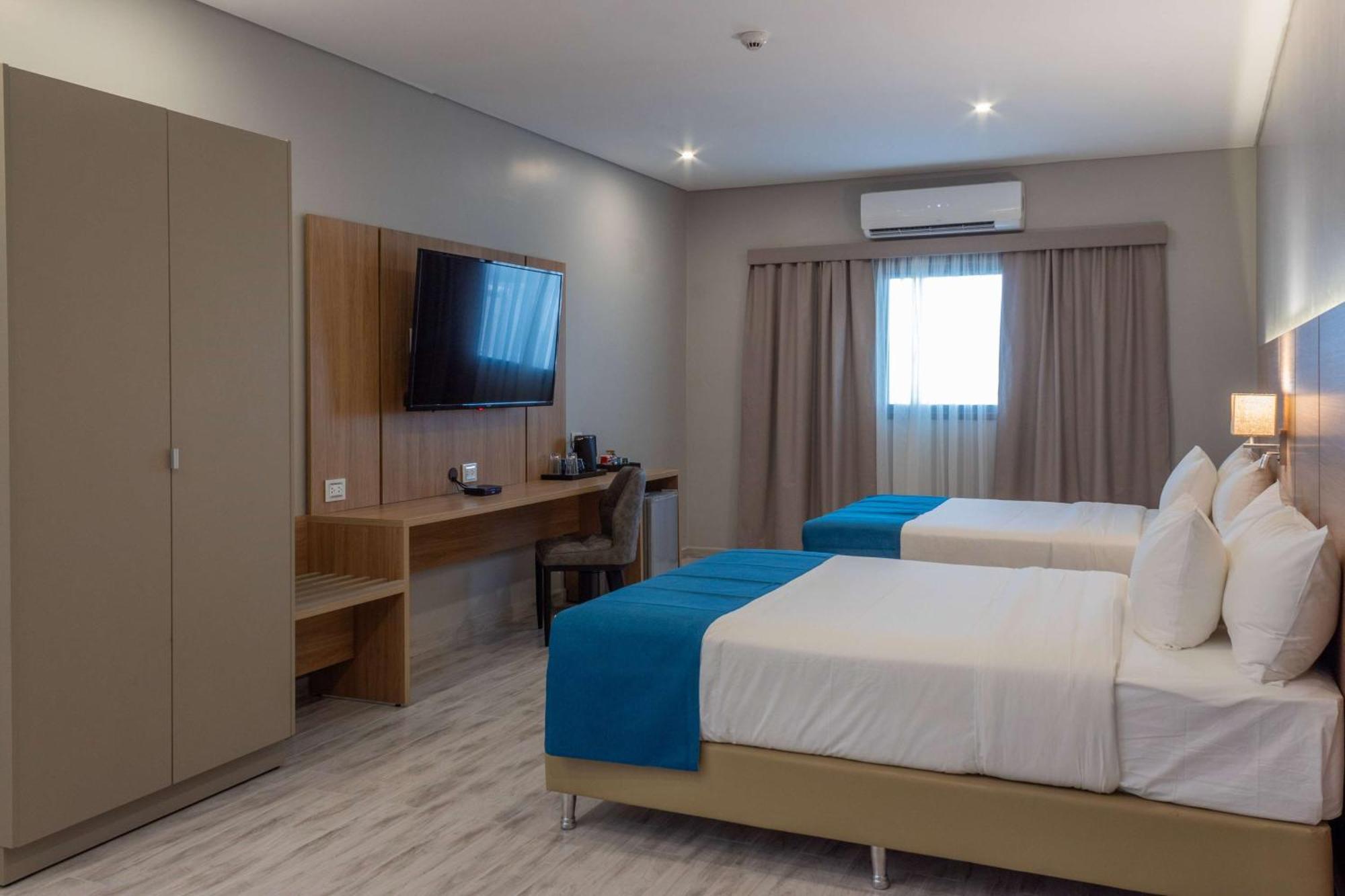 Tryp By Wyndham Asuncion Hotel Exterior photo