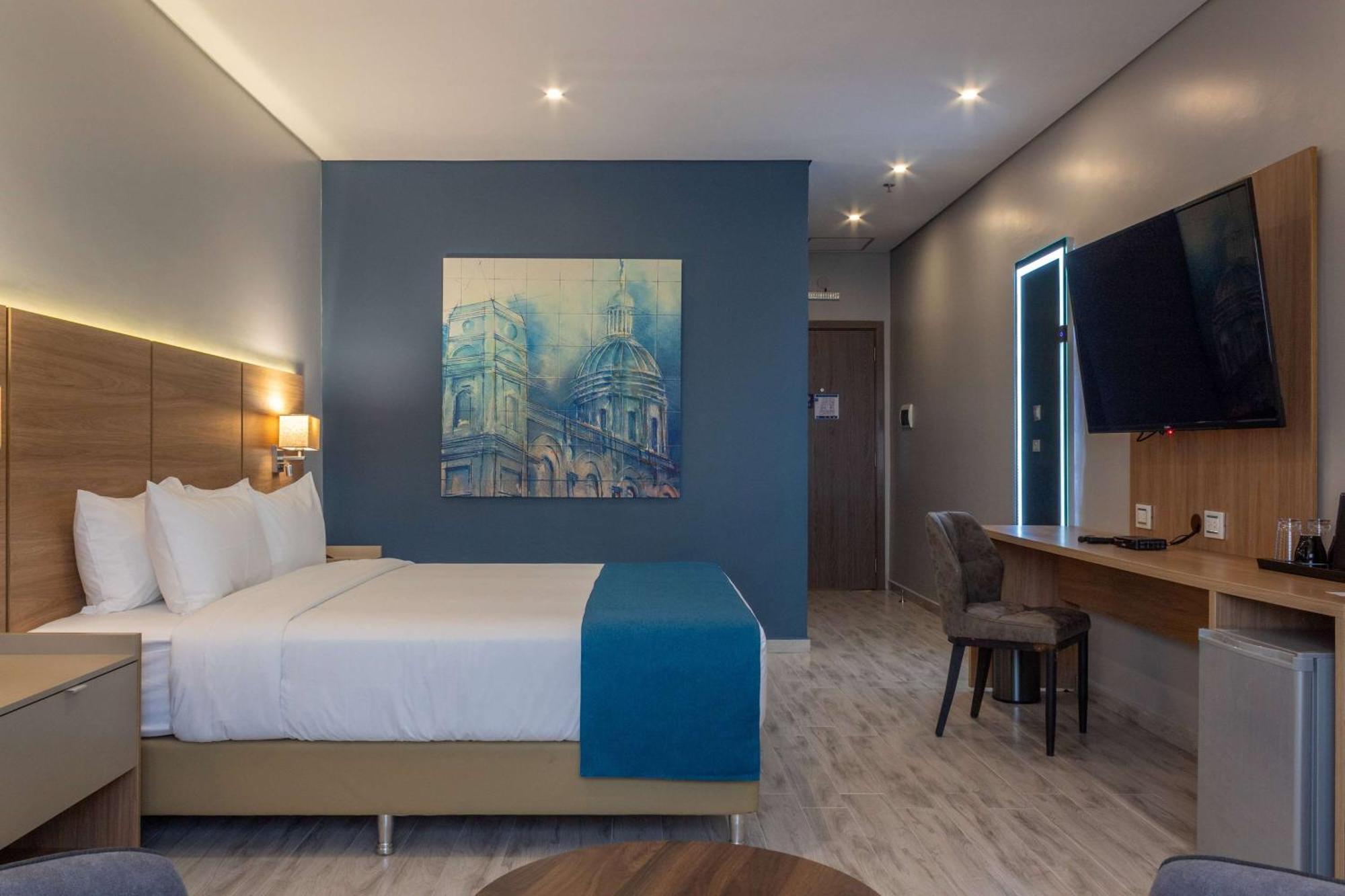 Tryp By Wyndham Asuncion Hotel Exterior photo