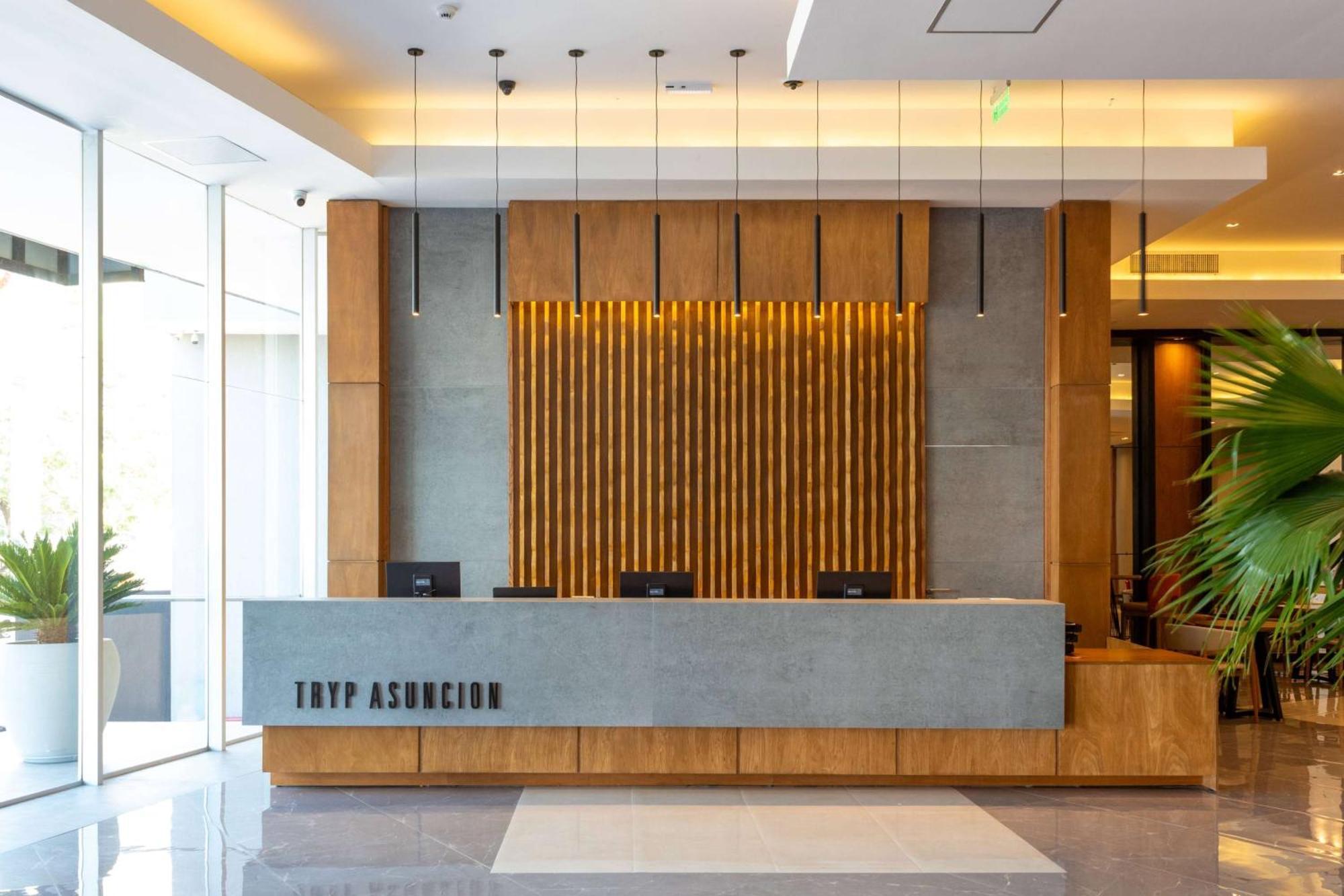 Tryp By Wyndham Asuncion Hotel Exterior photo