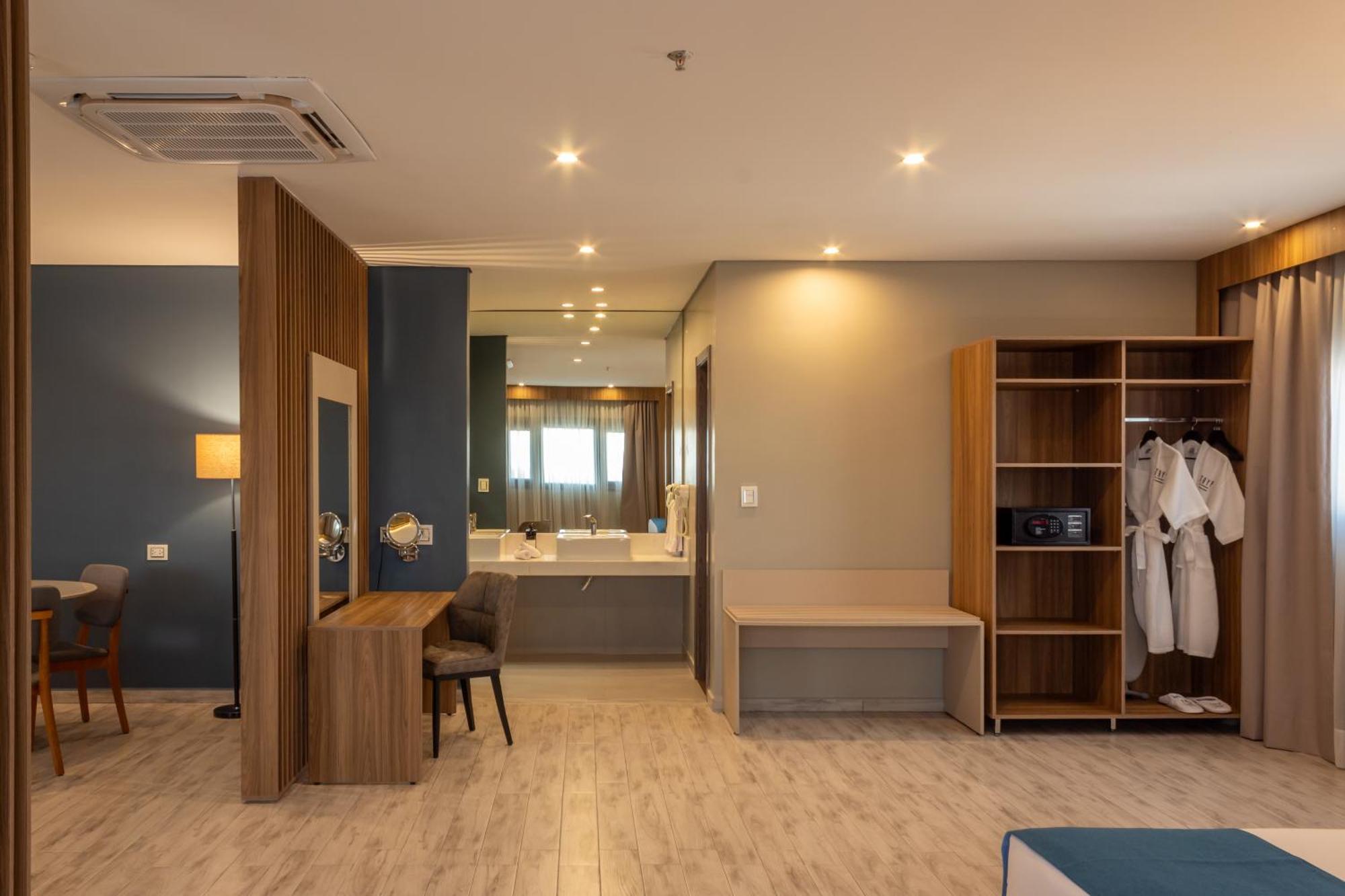 Tryp By Wyndham Asuncion Hotel Exterior photo
